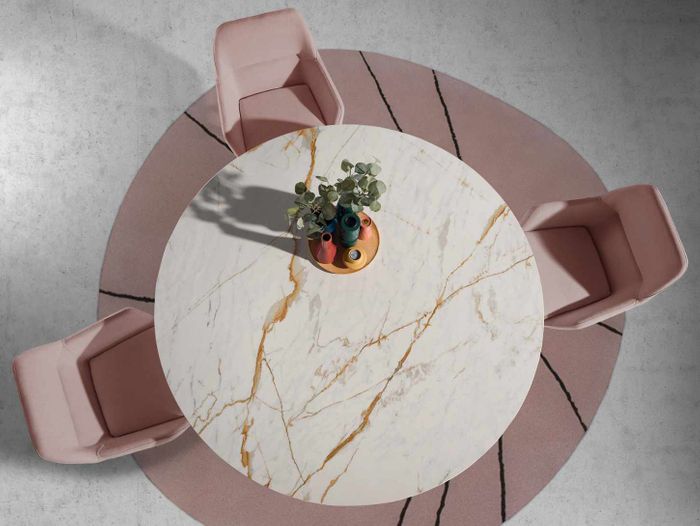 Loop Round Dining Table
