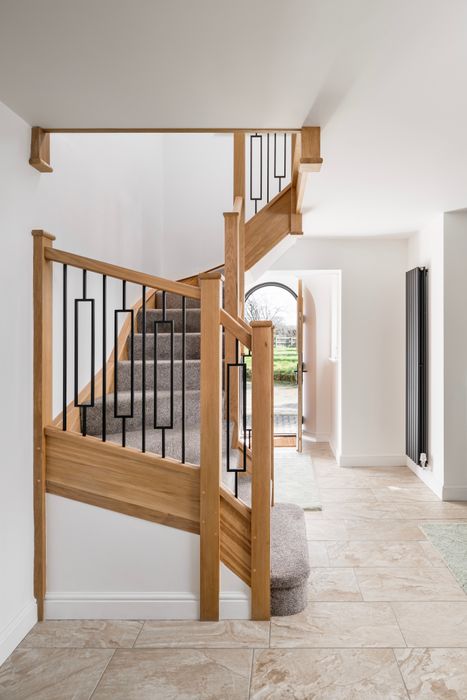 Oak Staircase with Metal Spindles 