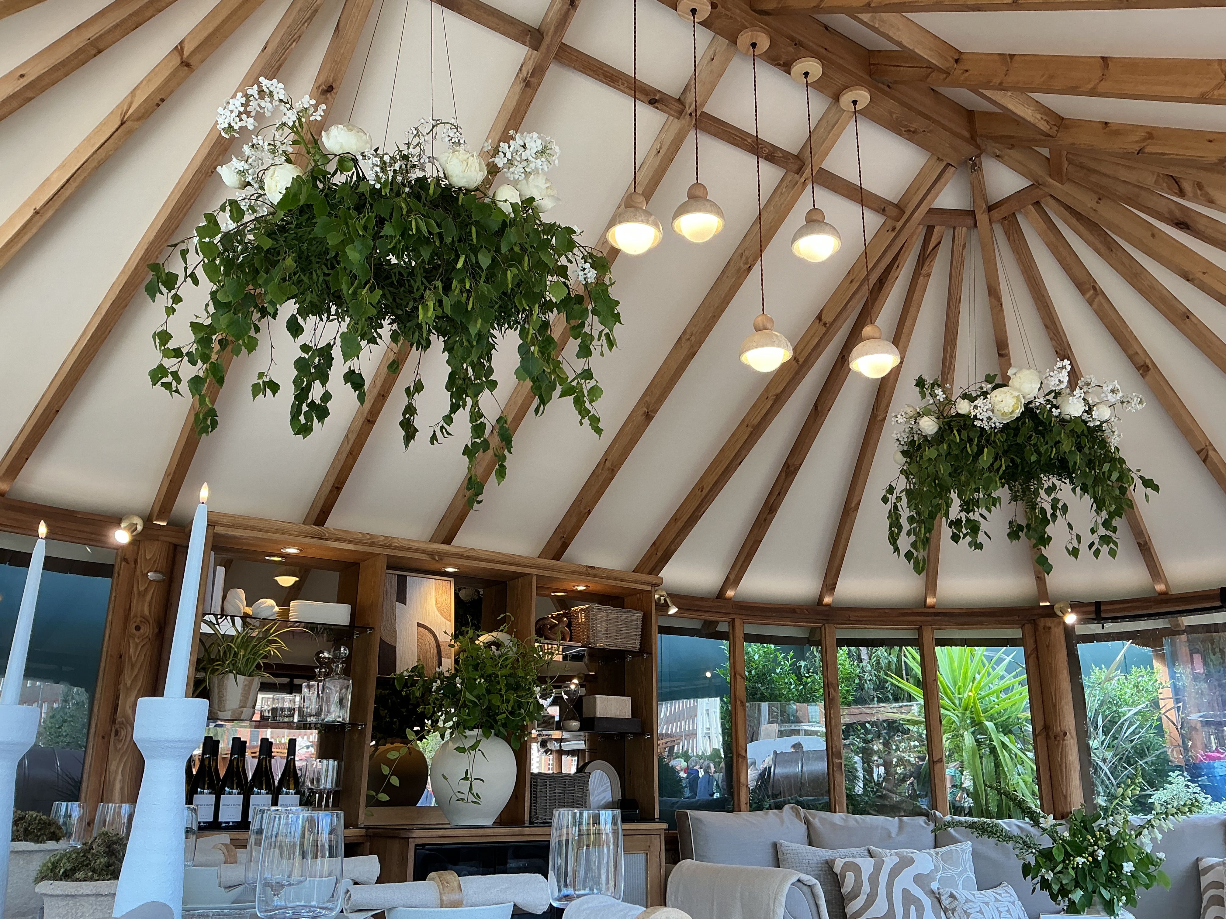 Breeze House Oval Cape Garden Building