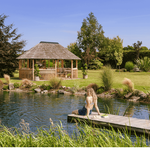 Breeze House Oval Cape Garden Building