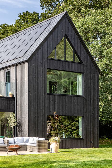 P31A Outward Opening Alu-Clad Triple-Glazed Window