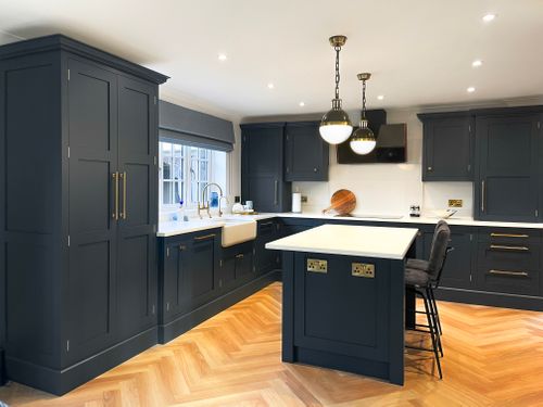 Classic Shaker Handmade Kitchen - Hand Painted