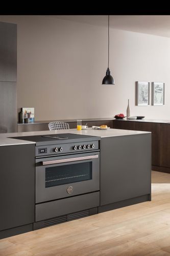 Bertazzoni Professional Series 90cm Air-Tec induction range cooker