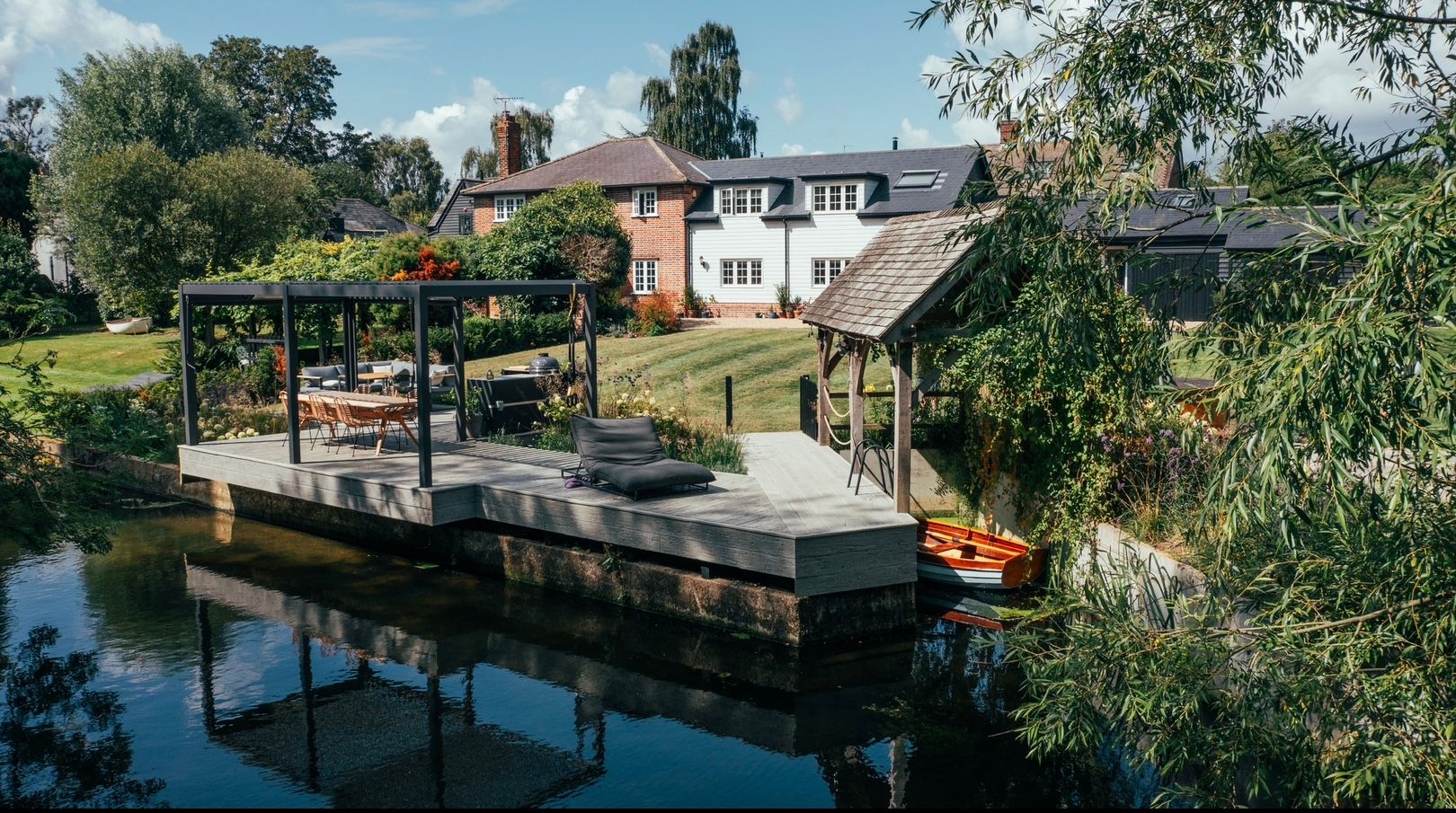 Riverside garden, Essex