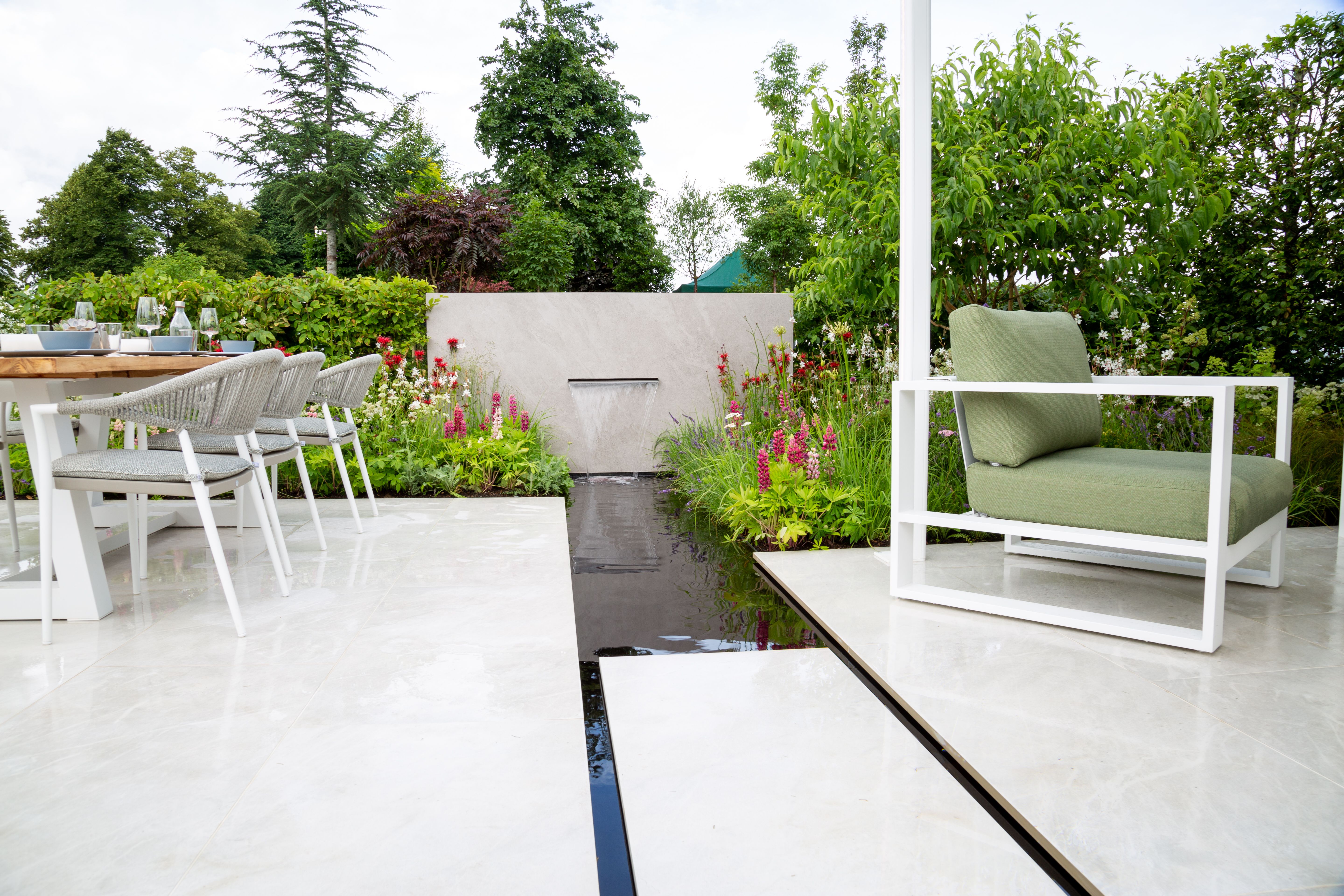 The Bounce Back Garden – Hampton Court Garden Festival