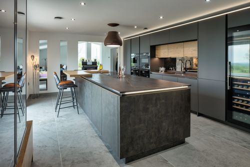 Hayes Gate - Brown Steel + Carbon