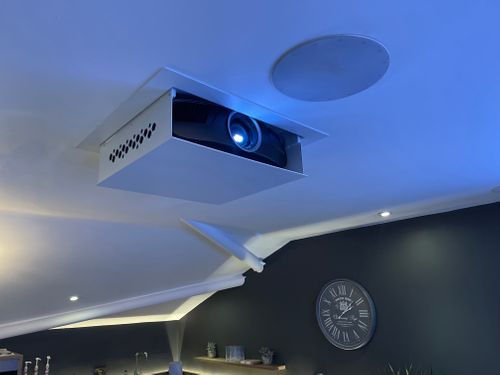 CR50 Projector Lift