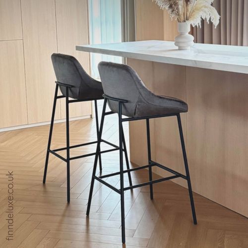 Zen bar stool