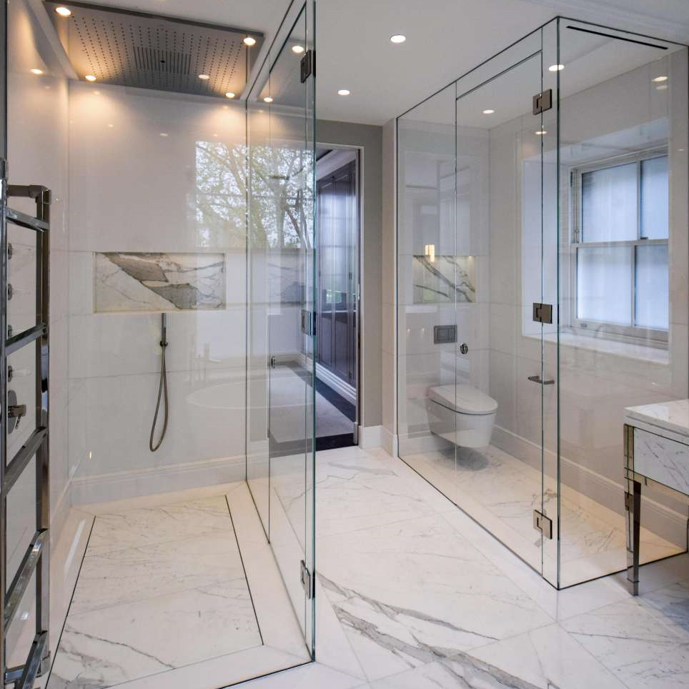 Frameless shower screens/enclosures