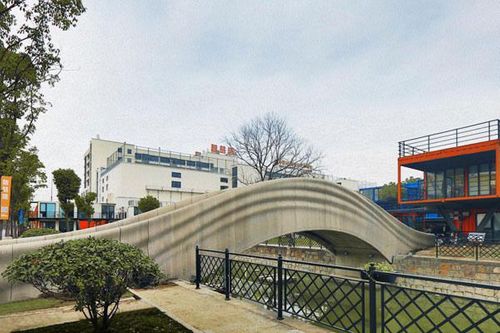 World’s longest 3D-printed concrete bridge opens in Shanghai | Construction Buzz #205
