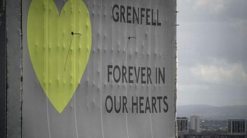 Grenfell Tower: Government to pay £200m for safer cladding | Construction Buzz #216