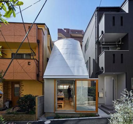 takeshi hosaka's love2 house is a 19 sqm concrete hut for a couple in tokyo | Construction Buzz #216