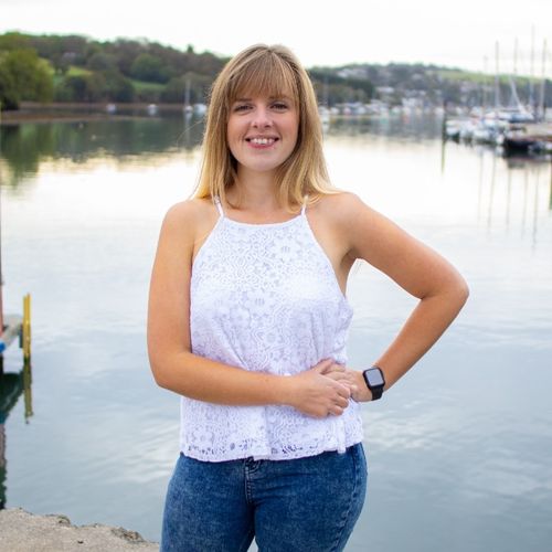 Katherine George - Oh So Social