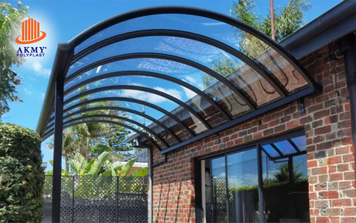 Benefits of Polycarbonate Roofing Sheets and Window Panels for Buildings