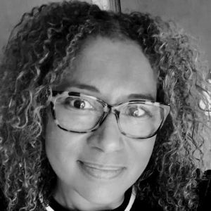 Marina Warsama - Freelance