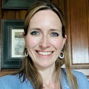 Ros Edwards - Honey Bee Media