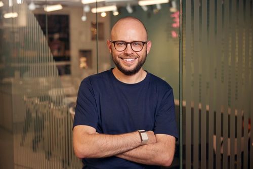 Will AI Replace Agents?