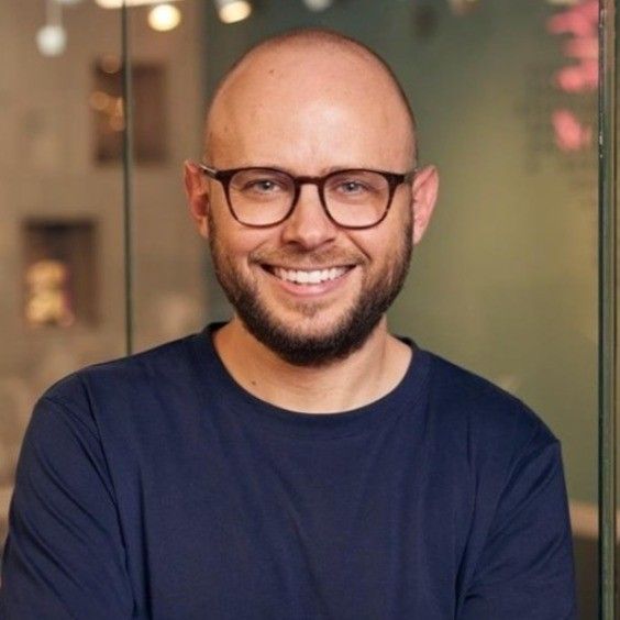 Speaker profile image for Alex Segal