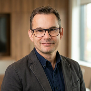 Speaker profile image for Justin Grayston