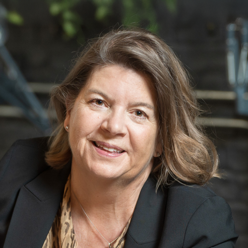 Speaker profile image for Sophie Turner Laing