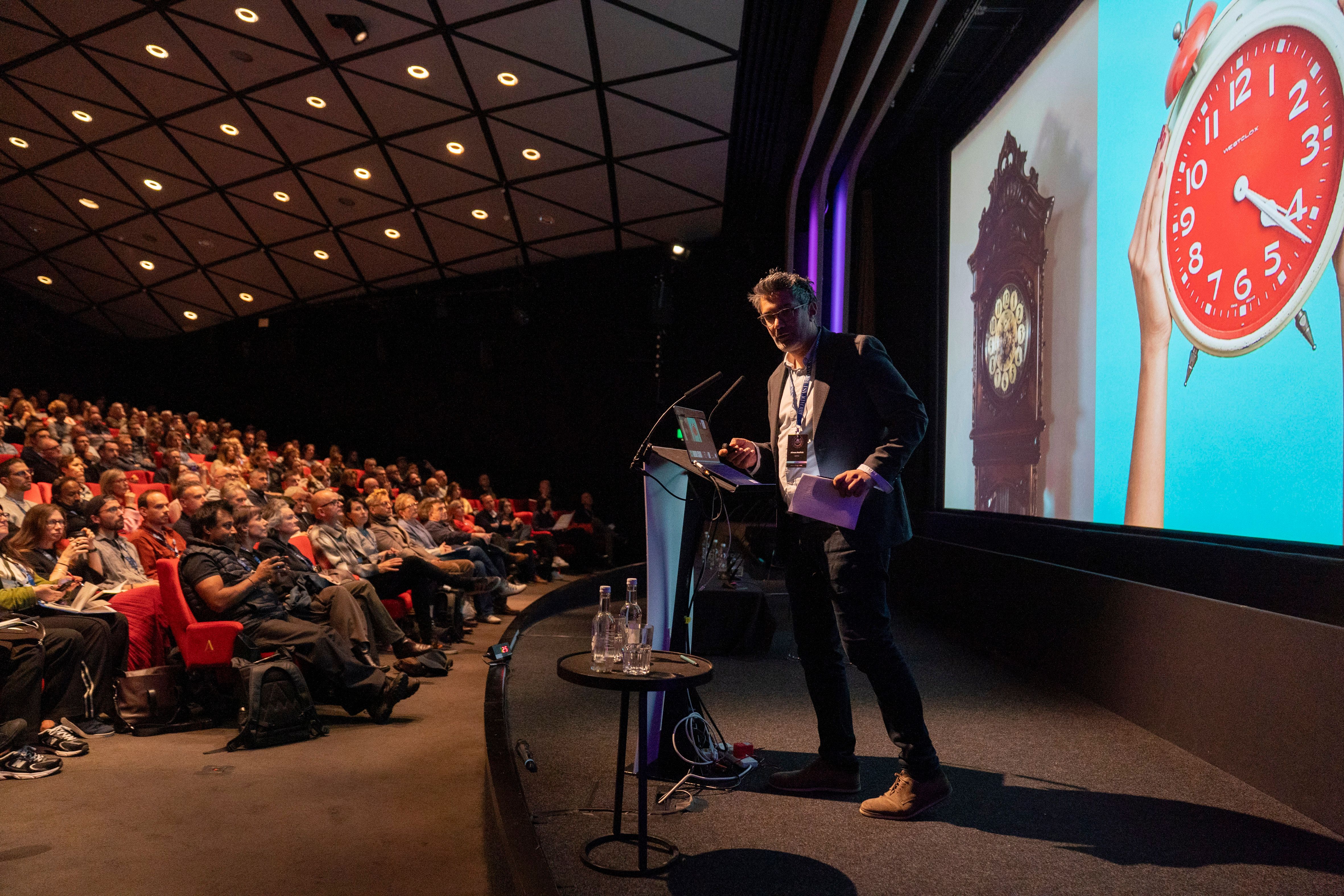 AI, Investment and&nbsp;Business Transformation
