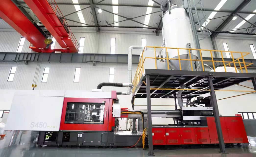 INJECTION MACHINE