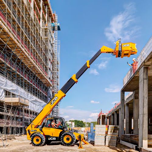 JCB 540-180 Telehandler takes Bell range to new heights