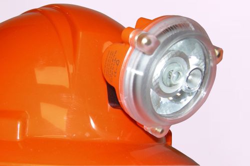 Polaris Plus - 10-15k LUX Smart Cordless Dual Beam Cap Lamp