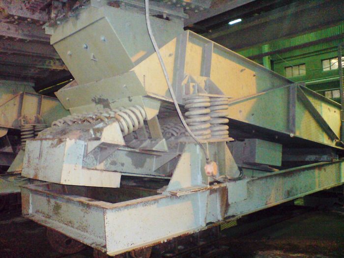TM Vibratory Feeders