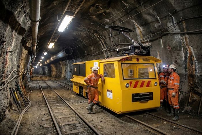 GOODMAN MINING LOCOMOTIVES