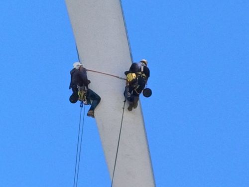 Ultrasonic Testing on Wind Tower Blades