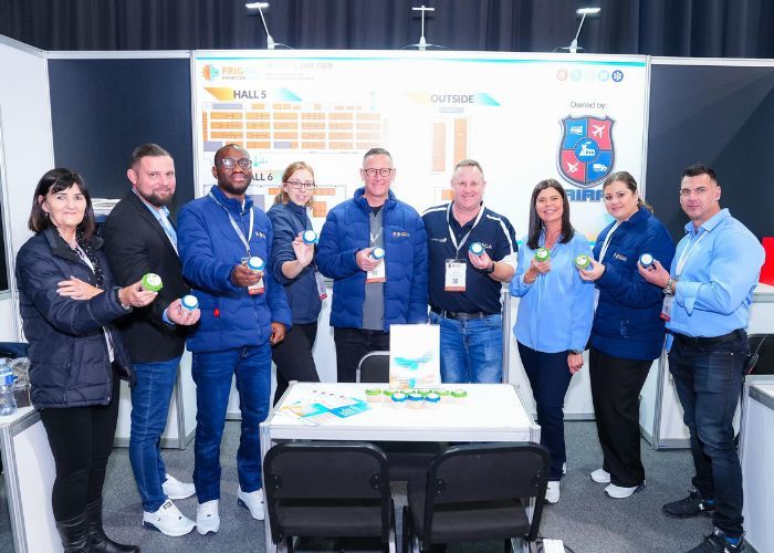 People running the Frigair exhibition