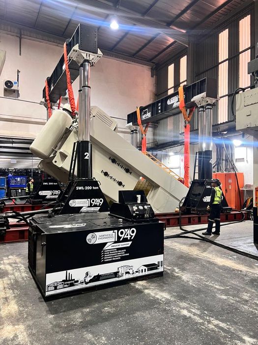 800 tonne hydraulic gantry system 
