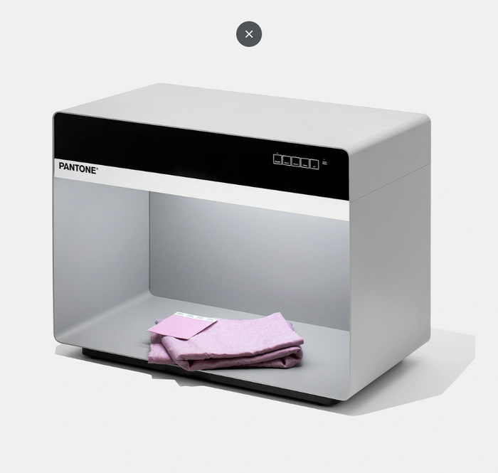 Pantone D50 and D65 Lighting Booths