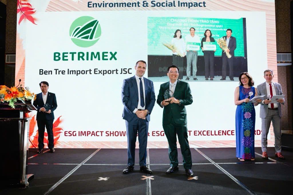 BETRIMEX BECOMES THE FIRST COCONUT COMPANY IN VIETNAM TO WIN ESG IMPACT AWARD