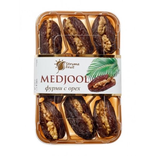 Medjool dates with walnuts