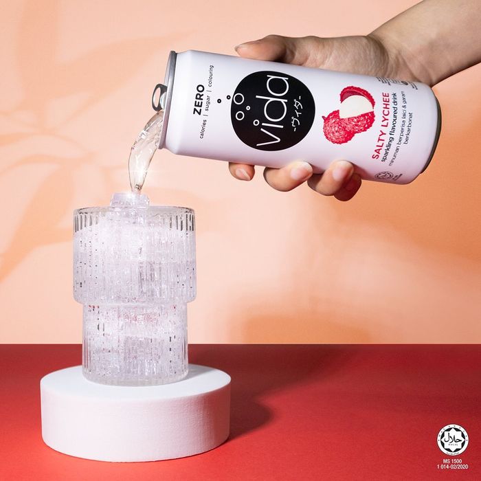 VIDA ZERO SALTY LYCHEE SPARKLING DRINK