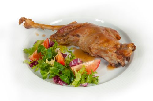 ROASTED SUCKLING LAMB LEG 