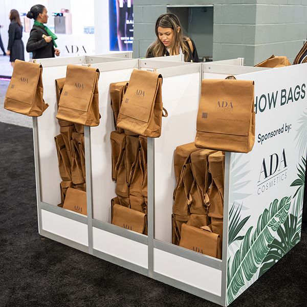 SHOW BAGS