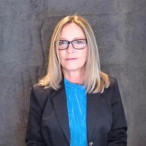 Kim Brewer-Booz - roommaster
