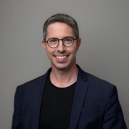Yohai West - Ephoca