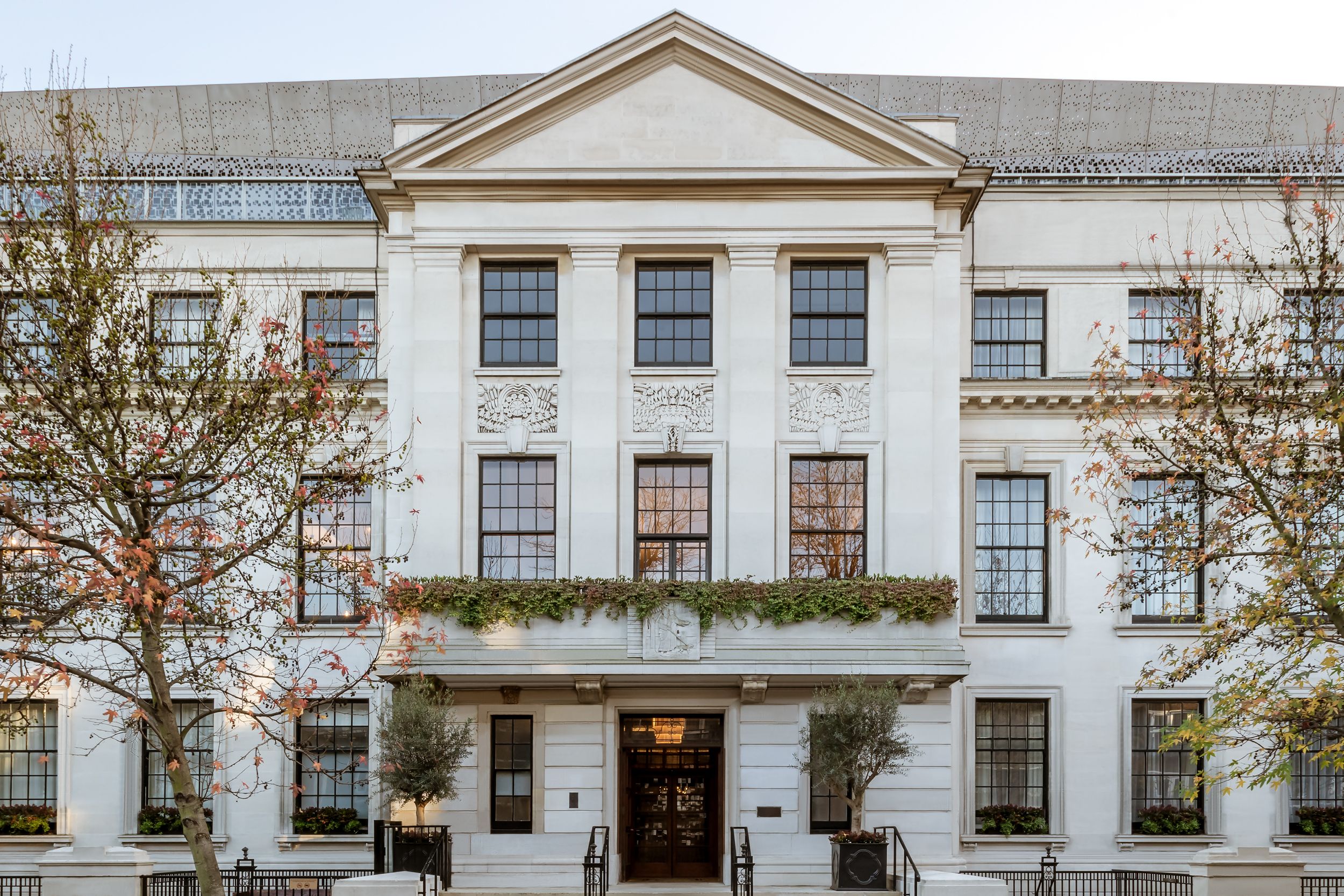 Town hall hotel 4