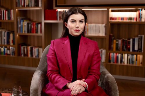 Dr Julia Riedmeier - Code Luxe