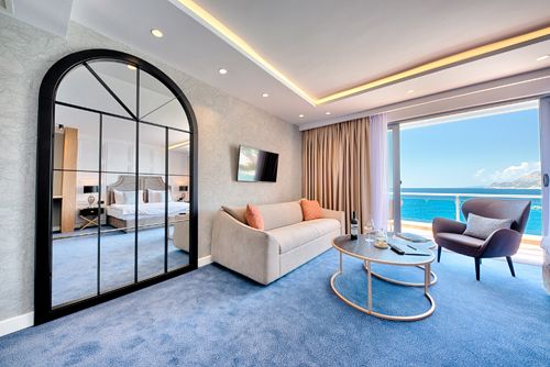 Armchairs and sofas