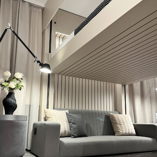 Höhenverstellbares Bett für maximale Flächeneffizienz