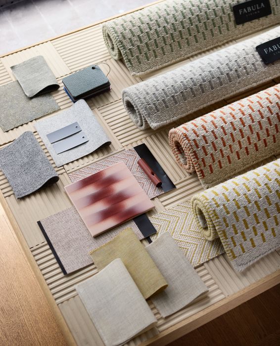 Rubus - Handgewebte Teppich