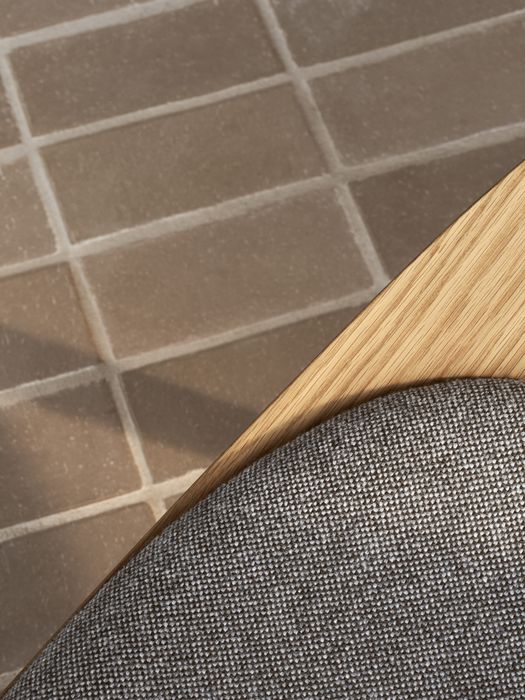 CH07 | Shell Chair