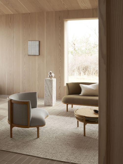 RF1904 | Sideways Chair