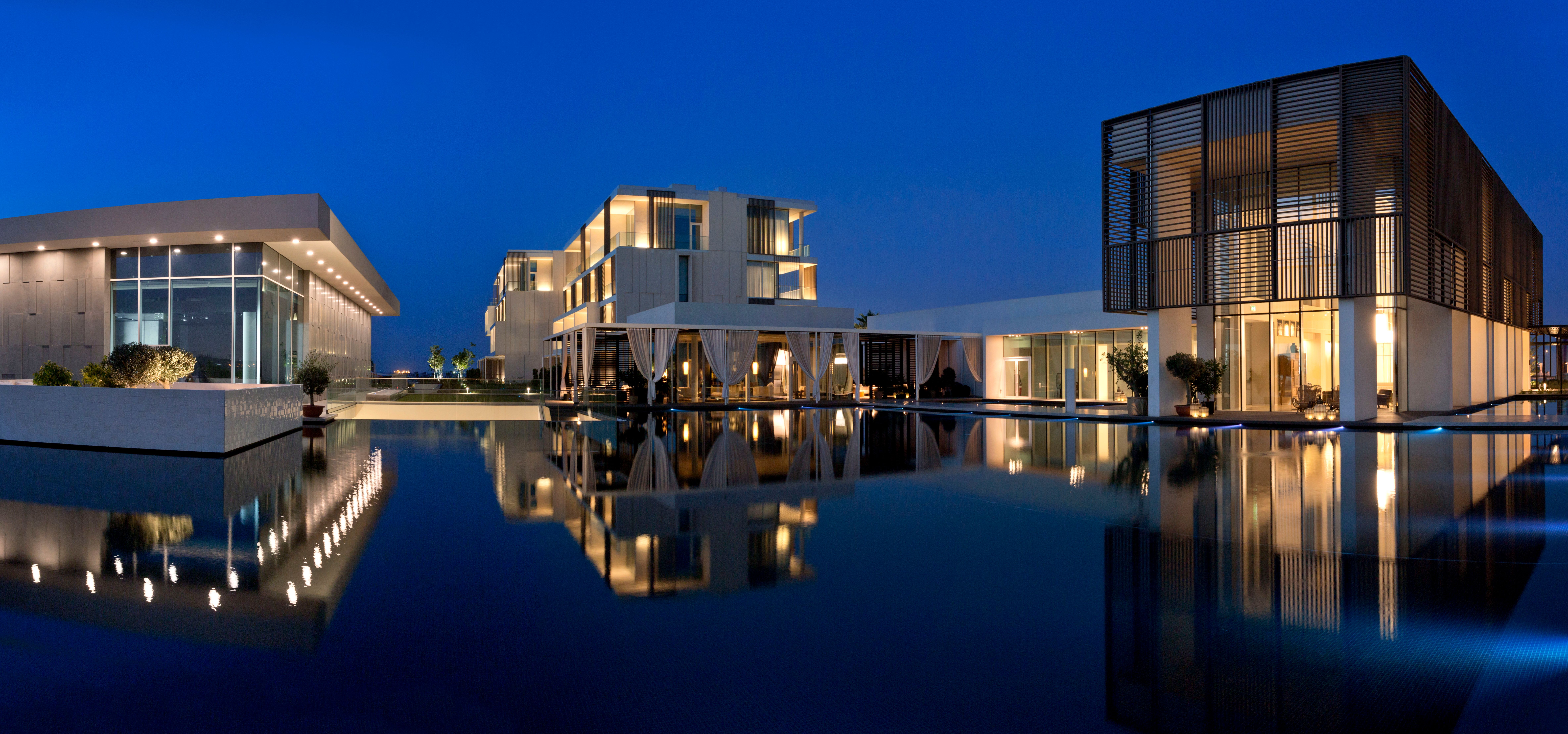 Sicherheit und Nachhaltigkeit Hand in Hand: Wie KNX Hotels schützt und gleichzeitig Kosten senkt