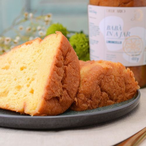 Delicario: Bab&agrave; in a Jar with Limoncello